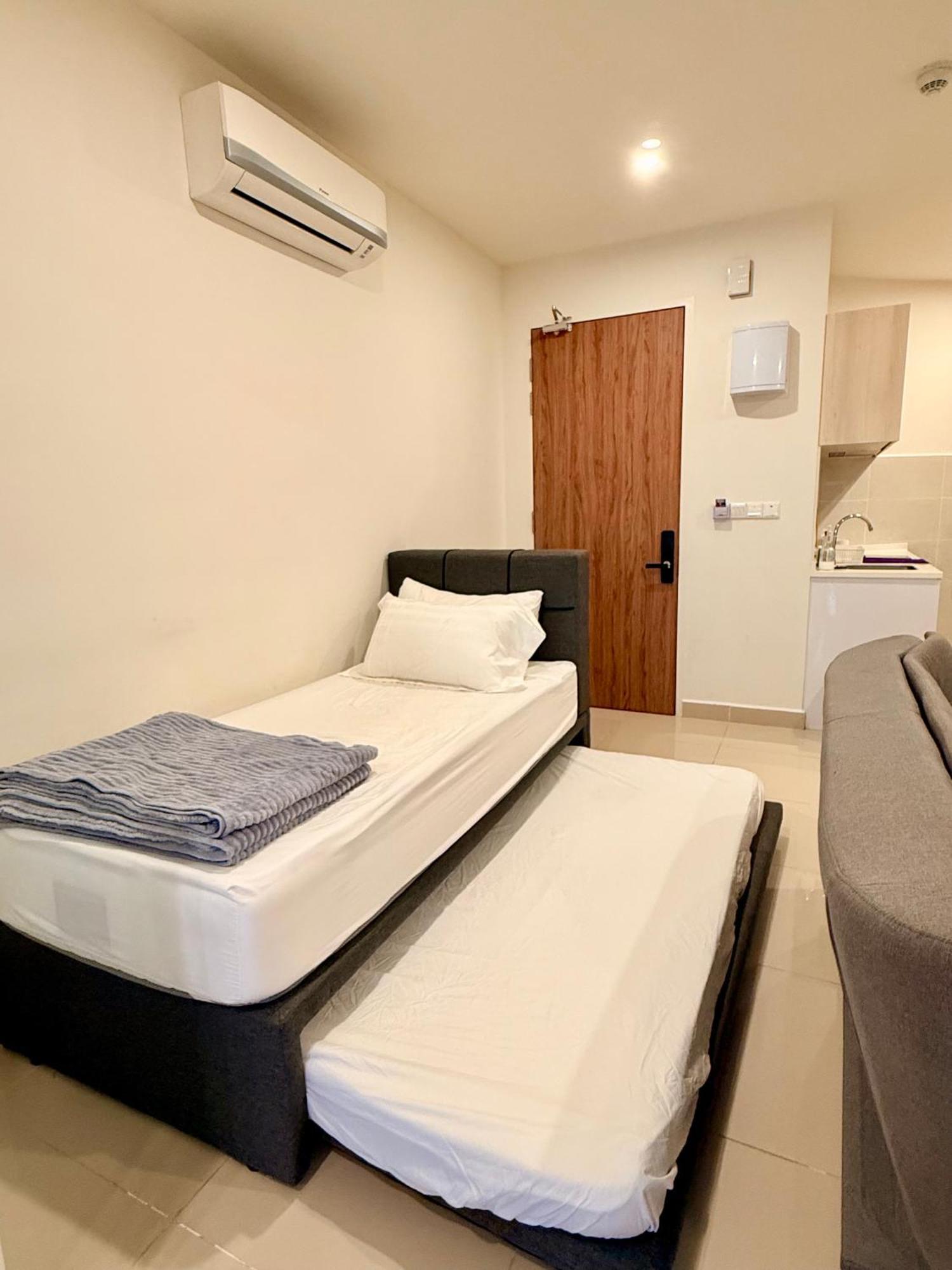 קוטה קינבלו The Shore Executive Suites By Ys Luxury מראה חיצוני תמונה
